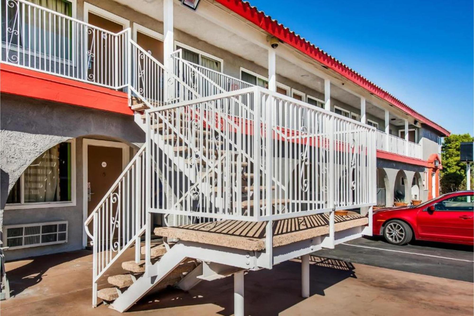 Hotel Europa Ridgecrest Zewnętrze zdjęcie