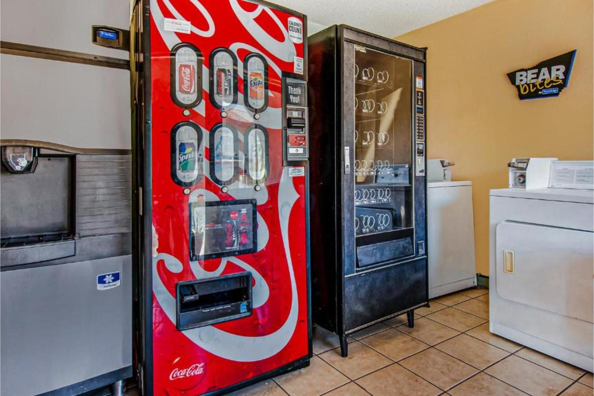 Hotel Europa Ridgecrest Zewnętrze zdjęcie