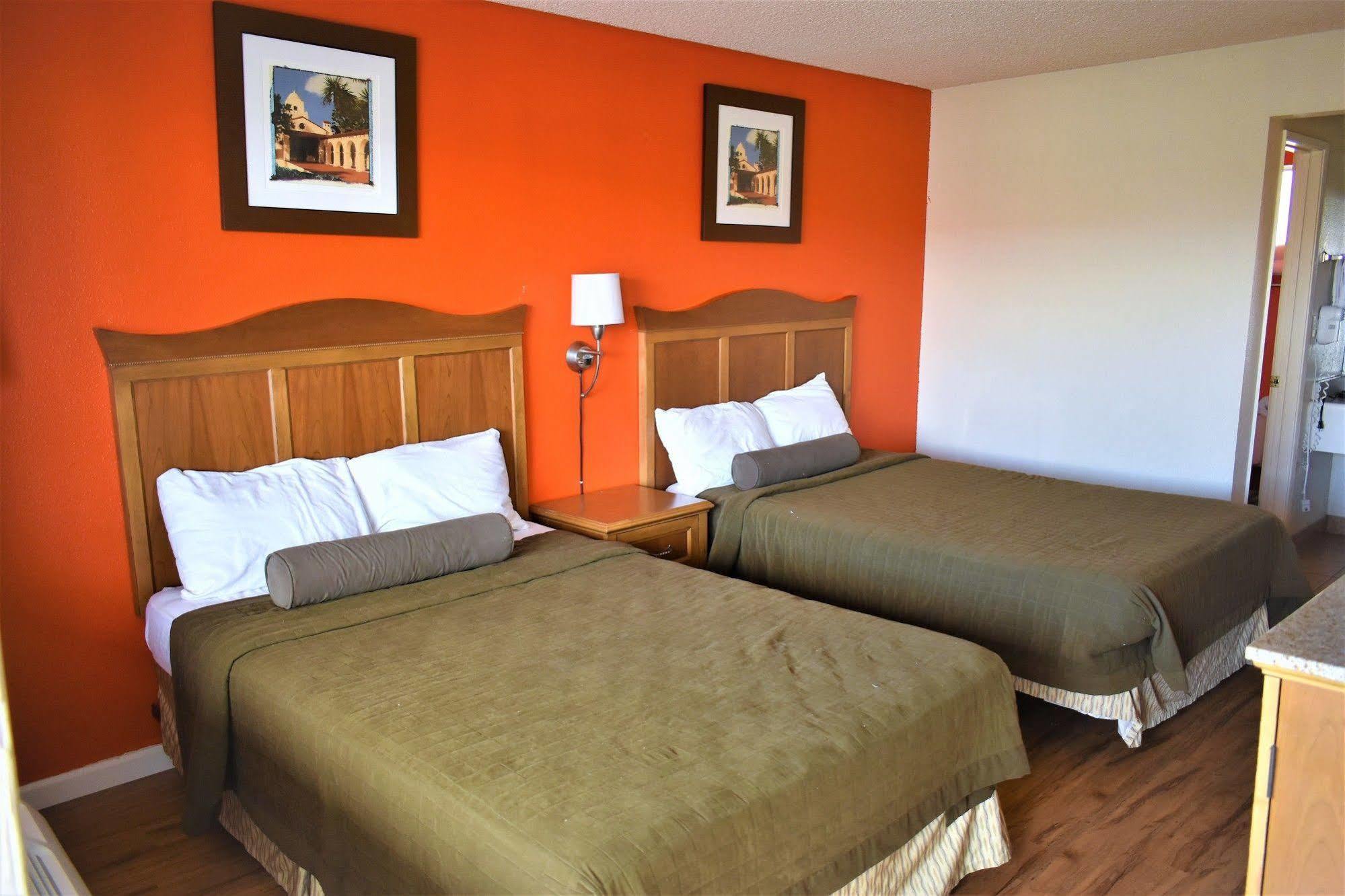 Hotel Europa Ridgecrest Zewnętrze zdjęcie